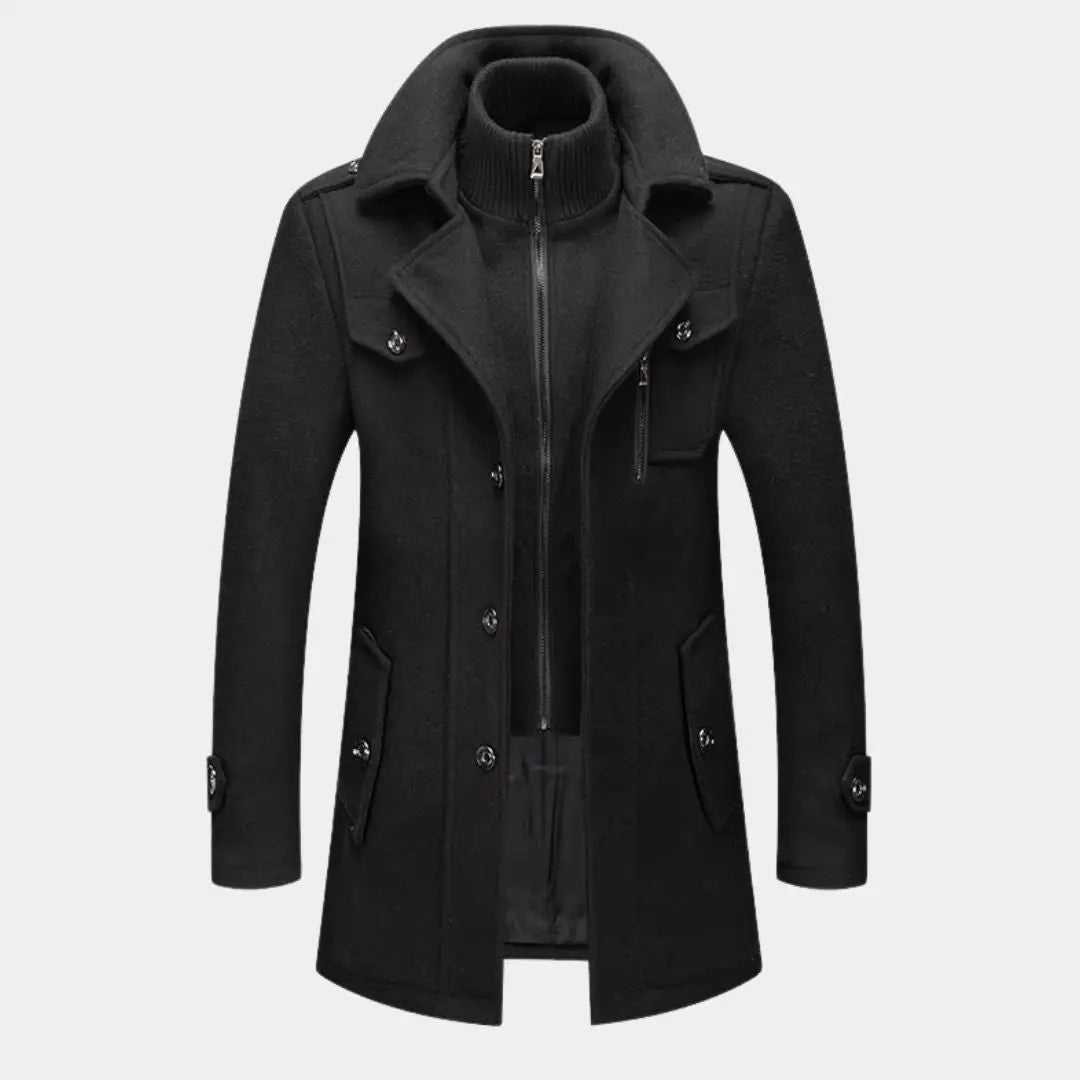 Aristokratischer Mantel aus schwarzer Wolle