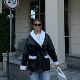 Eleganter langer Mantel