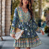 Langärmliges bedrucktes Kleid