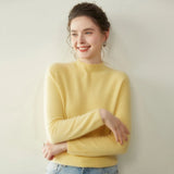 Locker sitzendes Kaschmir-Basic mit Stehkragen