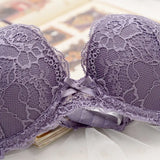 Damen Lingerie-Set mit Spitzenstickerei und Push-up-BH in Violett
