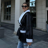 Eleganter langer Mantel