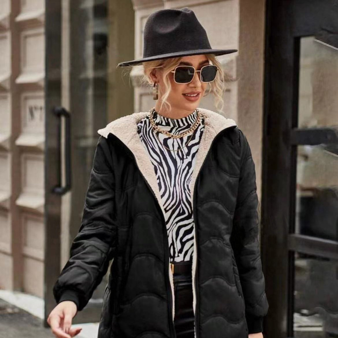 Fleecemantel mit Kapuze